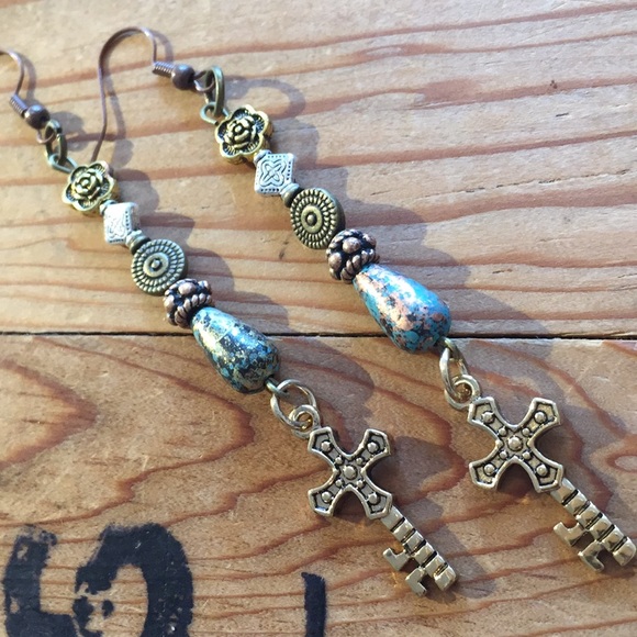 🇺🇸 upcycled earrings FREE WITH ANY PURCHASE - Picture 5 of 8